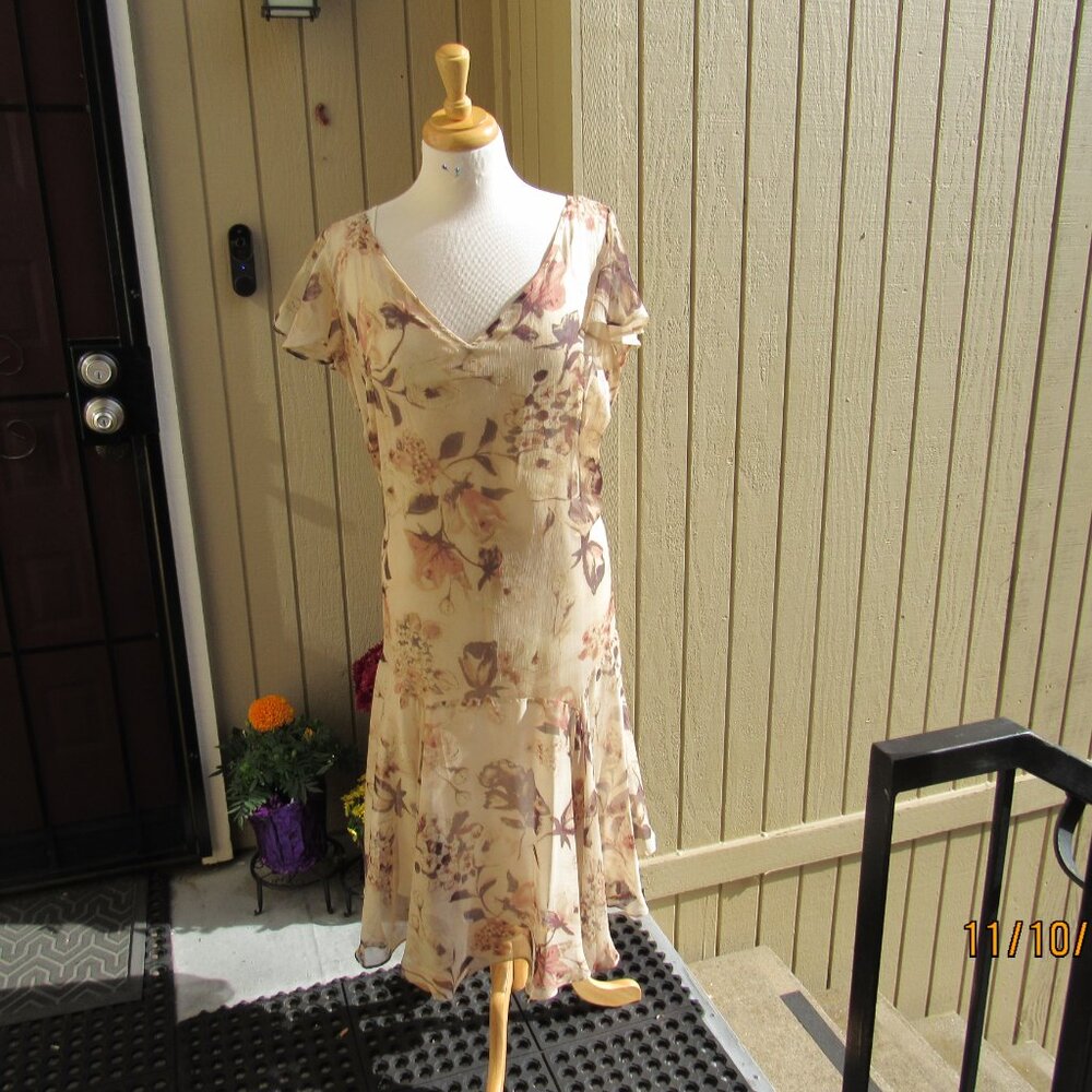 #437   NEW WOMAN'S CHIFFON FLORAL DRESS BY RALPH LAUREN  (SIZE 16W)